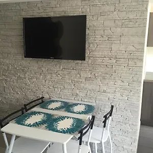 Charmantes City-apartment In Der Altstadt Бремен