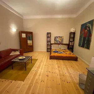 Fewo Gruene Mommsenstrasse - Bei Becker Klingeln Apartment Berlin