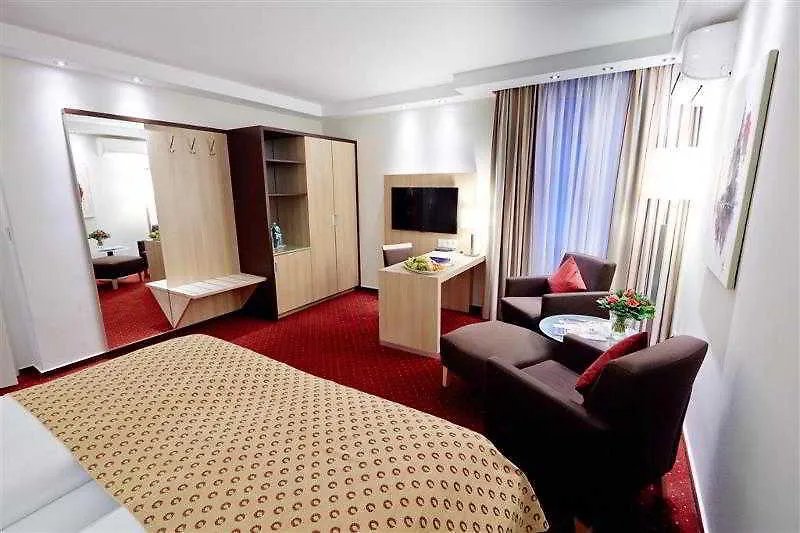 Best Western Hotel Zur Post Bremen 4*,