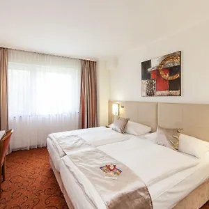 Garden Hotel