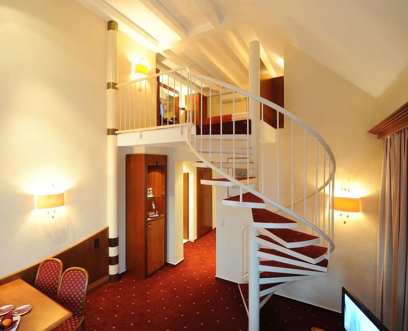 Best Western Hotel Zur Post Bremen 4*,
