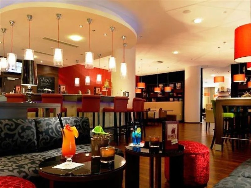 Hotel Courtyard By Marriott Bremen 4*,