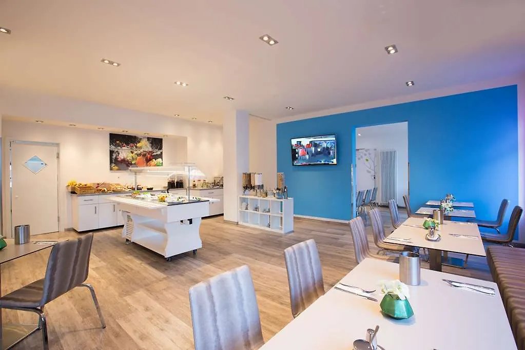 Select Hotel City Bremen 4*,