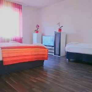 Avi City Bismarckhouse Dusseldorf