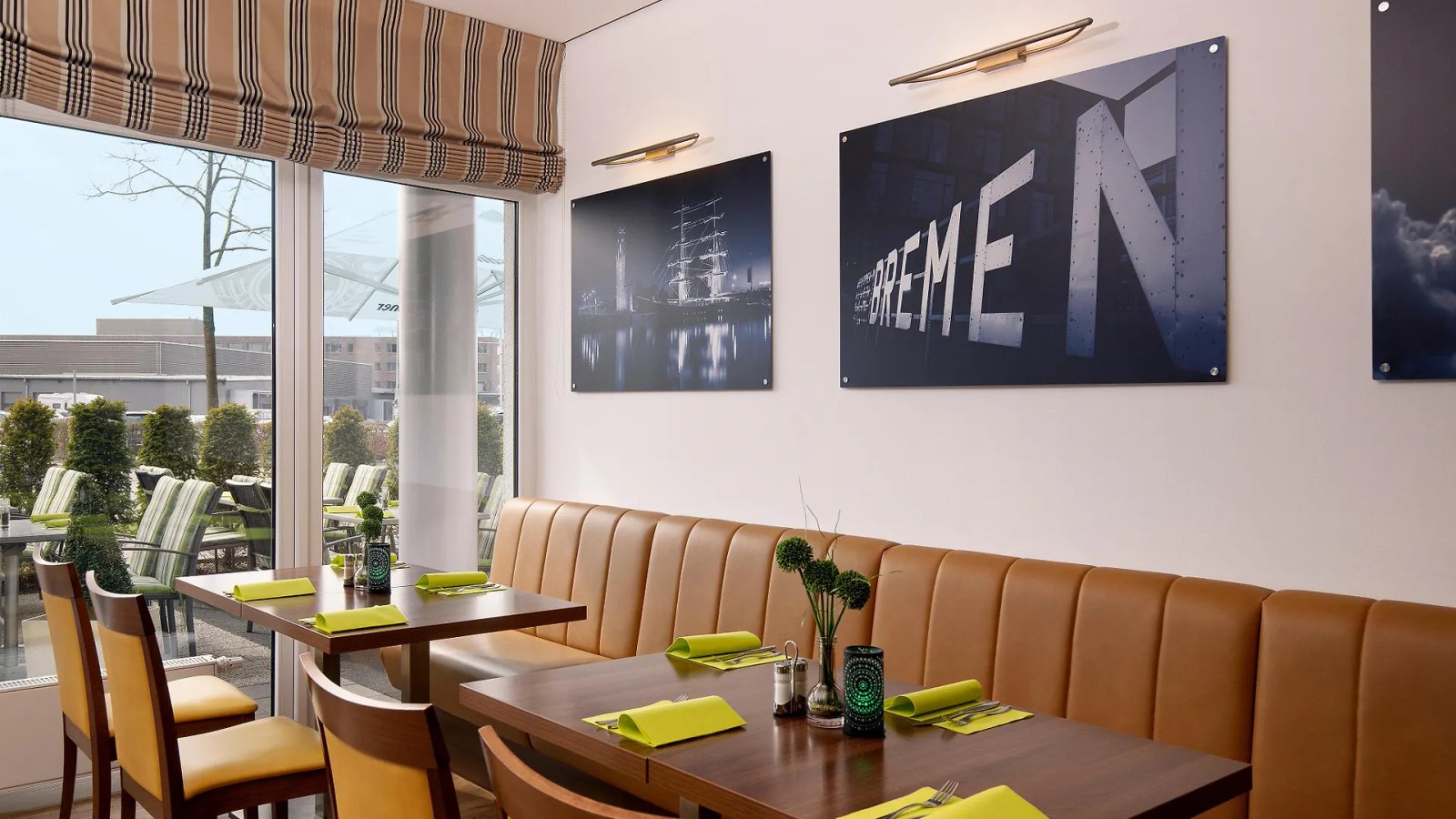 Holiday Inn Express Bremen Airport By Ihg Almanya