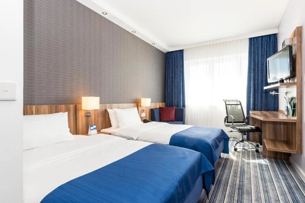 Otel Holiday Inn Express Bremen Airport By Ihg