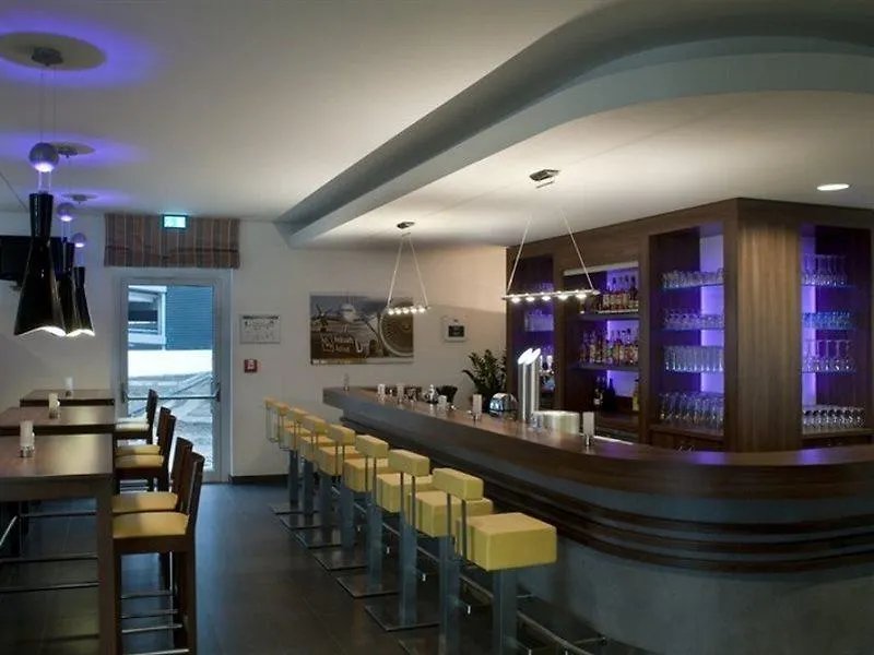 Holiday Inn Express Bremen Airport By Ihg