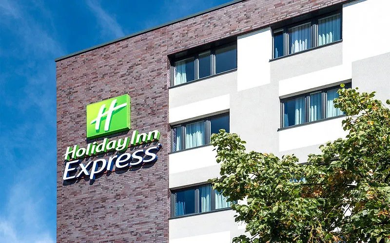 Holiday Inn Express Bremen Airport By Ihg Almanya