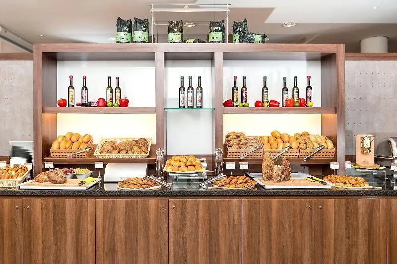 Holiday Inn Express Bremen Airport By Ihg