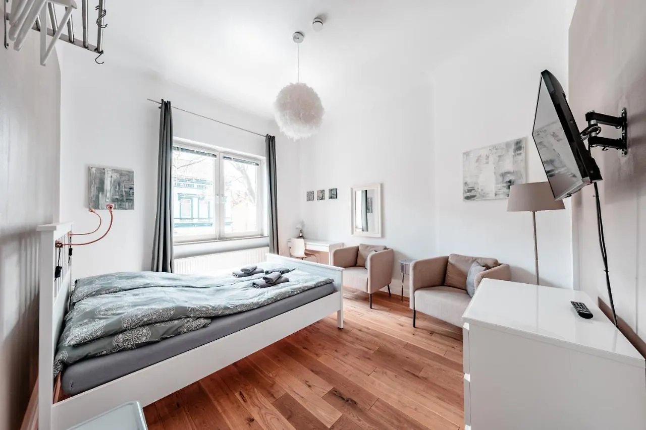 Проживание в семье Homestay! Einhundertachtunddreissig Бремен