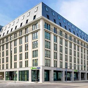 holiday-express-alexanderplatz-by-ihg-inn.find-berlin-hotels.com/