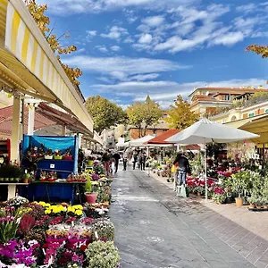 https://2-pieces-nice-cours-saleya-tout-confort.fr-provencehotel.com