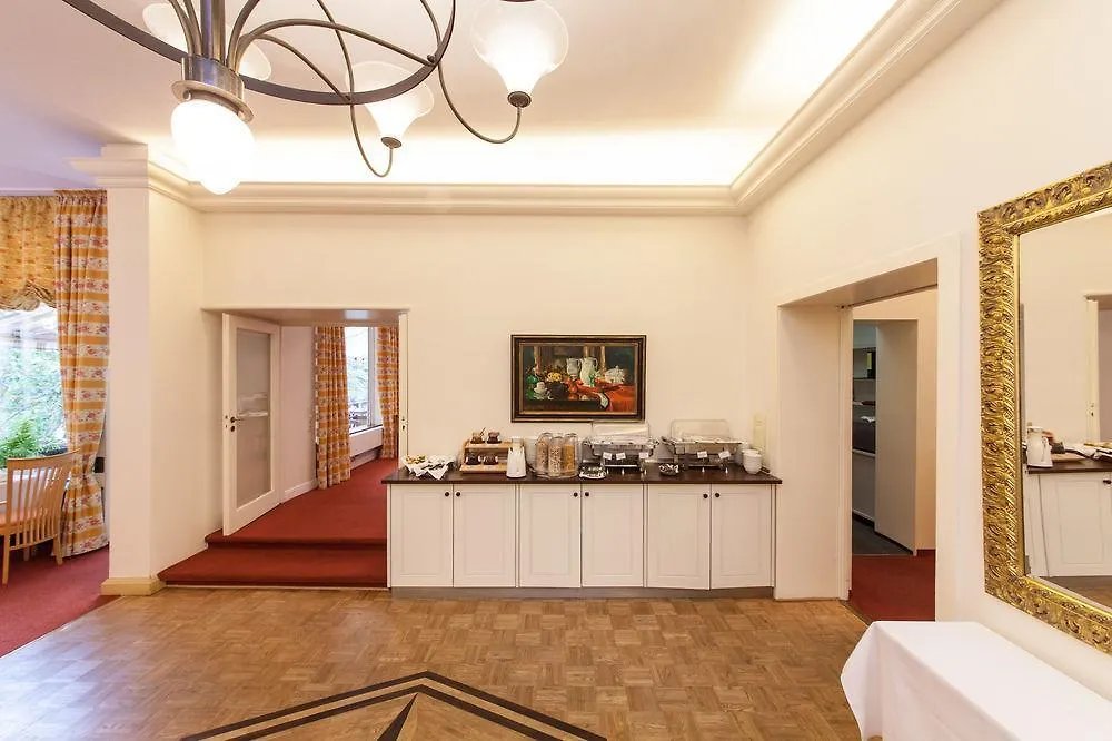 Hotel Bremer Haus Almanya