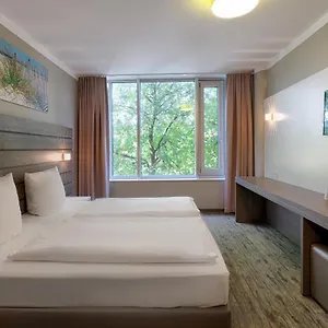 tulip-inn-munchen-messe.com-bavaria.com/