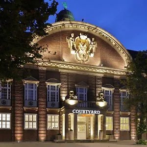 Otel Courtyard By Marriott