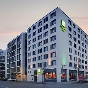 Hotel Holiday City East Side, An Ihg Berlin