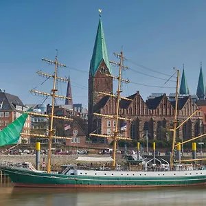  Hotel Alexander Von Humboldt - Das Schiff