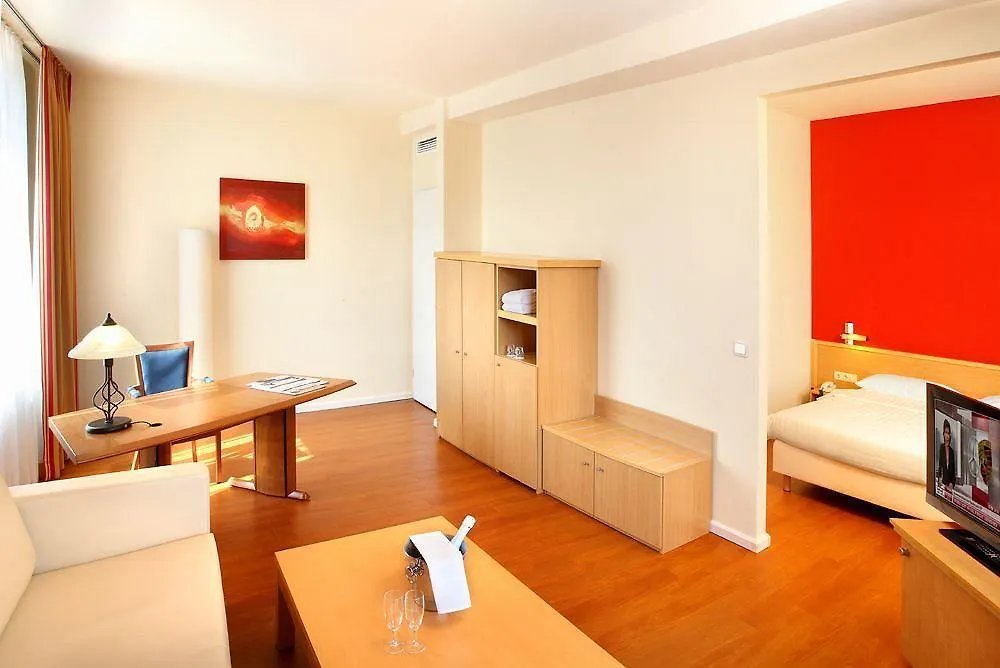 Plaza Premium Columbus Bremen Hotel 4*,