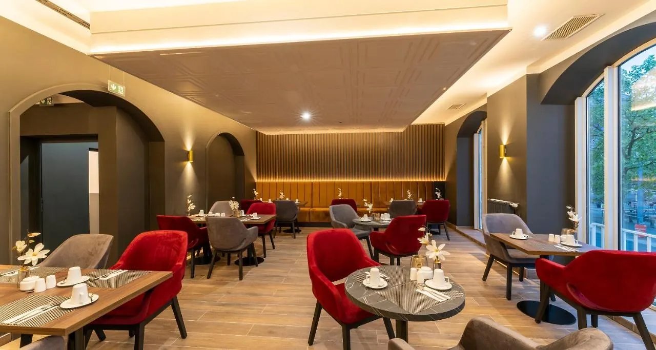 Plaza Premium Columbus Bremen Hotel 4*,  Germany
