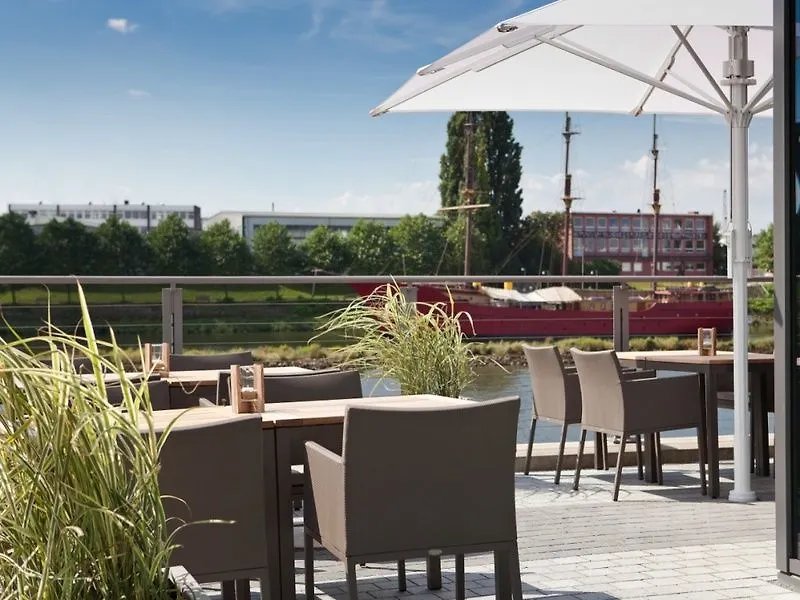 Steigenberger Hotel Bremen 4*,