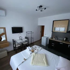 Elti , Sarandë Albanien